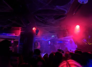 spain/bilbao/indautxu/nightclub/living