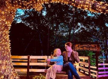 illinois/starved-rock-state-park/nightclub/bear-island-outdoor-bar-grill