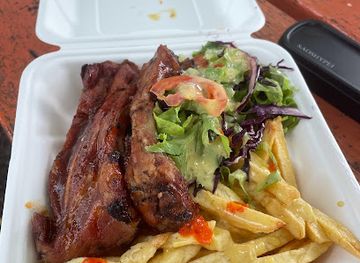 grenada/carriacou-and-petite-martinique/nightclub/the-pink-bar