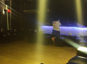 el-salvador/san-salvador/colonia-escalon/nightclub/king-beers-2-0-escalon