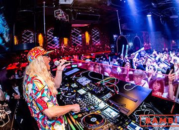 japan/osaka/dotonbori/nightclub/club-bambi