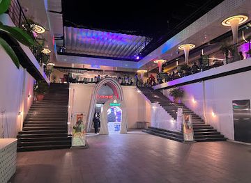 myanmar-burma/yangon/bahan/nightclub/marz