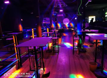 laos/xiangkhoang-province/nightclub/tree-town-restaurant-and-pub