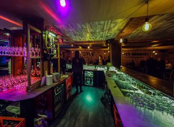 hungary/kiskunsag/nightclub/story-bar