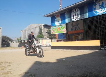 indonesia/west-sulawesi/nightclub/a-club-family-karaoke