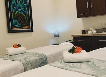 costa-rica/playa-flamingo/nightclub/moonflower-spa-and-salon