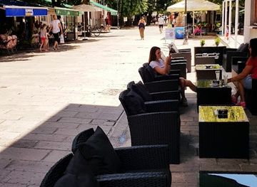 montenegro/cetinje/nightclub/iris