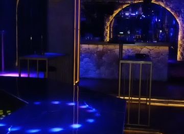 greece/larissa/nightclub/the-jackson-s-luxury