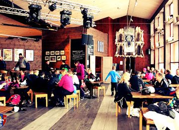 norway/hovden/nightclub/skikroa