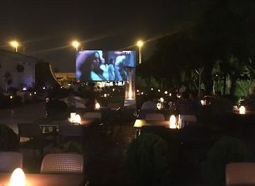 Vogue Lounge