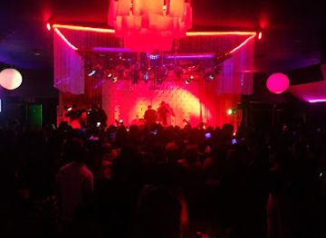 california/inglewood/nightclub/savoy-entertainment-center