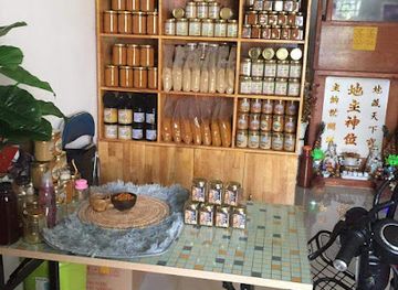 cambodia/pursat/nightclub/roman-ktv