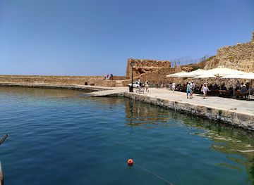 greece/heraklion/venetian-walls/nightclub/gia-partu-mas