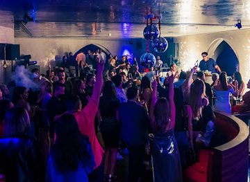 bahrain/amwaj-islands/nightclub/cellar-59-bar-lounge