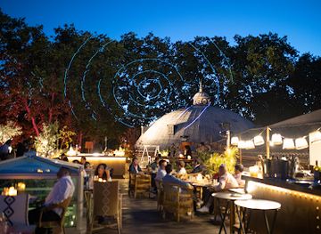 spain/madrid/retiro/nightclub/florida-park