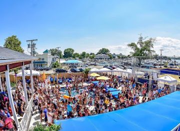 new-jersey/pine-barrens/nightclub/headliner-oasis