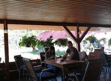 romania/mehedinti/nightclub/club-la-lu