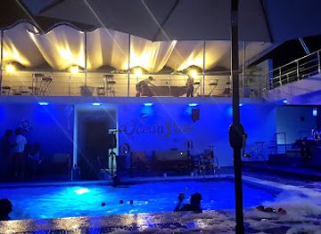 dominican-republic/bayahibe/nightclub/ocean-side