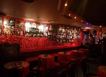 greece/athens/plaka/nightclub/koukles-club-drag-queen-show