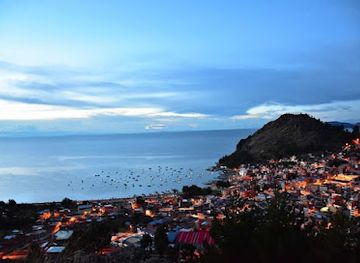 bolivia/lake-titicaca/nightclub/waykys-discoteca