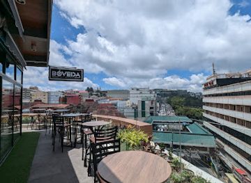 philippines/baguio/burnham-park/nightclub/boveda-sky-lounge
