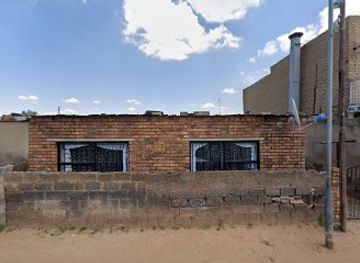 south-africa/johannesburg/soweto/nightclub/club-lizobuya