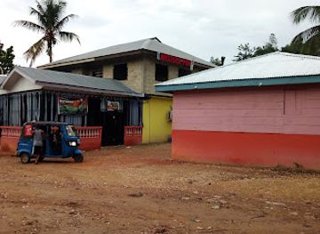 ghana/western-north-region/nightclub/western-pub