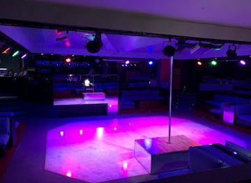 italy/parma/nightclub/papillon