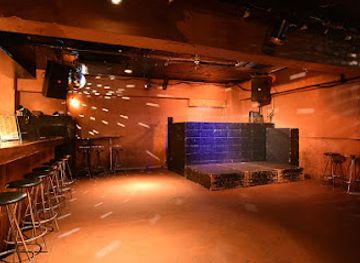 japan/tokyo/harajuku/nightclub/family