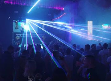 Club Globe