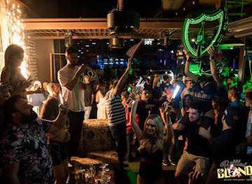 arizona/scottsdale/scottsdale-waterfront/nightclub/bottled-blonde