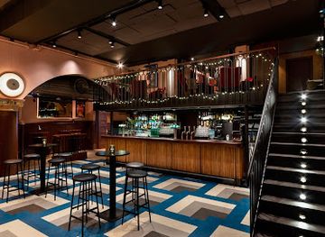 norway/hedmark/nightclub/festiviteten-bar-scene