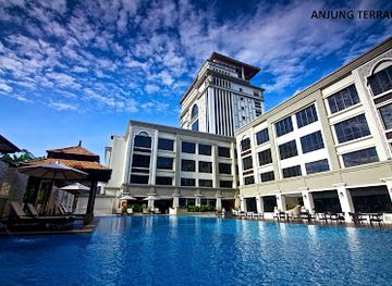 malaysia/kelantan/nightclub/perdana-kota-bharu