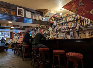 ireland/the-burren/nightclub/eugene-s-bar