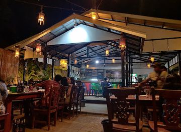 myanmar-burma/bagan/new-bagan/nightclub/focus-restaurant