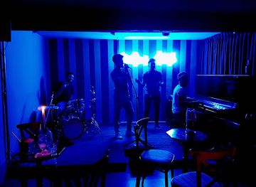 italy/modena/nightclub/cotton-club