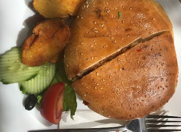 kosovo/llap/nightclub/lords-lounge-bar