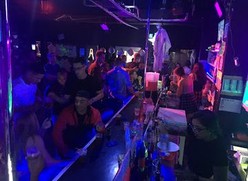 japan/okinawa/nightclub/party-bar
