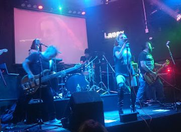 bolivia/lake-titicaca-basin/nightclub/rockers-alive-music-bar