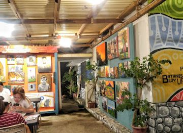 philippines/batanes/nightclub/harbour-cafe