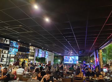 brazil/pantanal/nightclub/geronimo-west-music