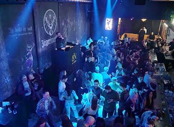 canada/quebec/nightclub/la-boite-de-nuit