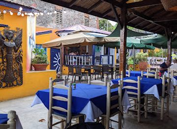 haiti/pic-la-selle/nightclub/lakay-bar-restaurant