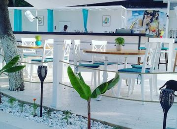 turkiye/antalya/kemer/nightclub/legends-beach-club