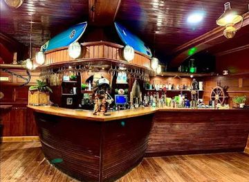 ireland/giant-s-causeway/nightclub/kon-tiki-boat-bar
