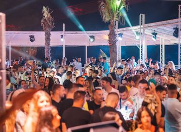 montenegro/ada-bojana/nightclub/madam-open-bar