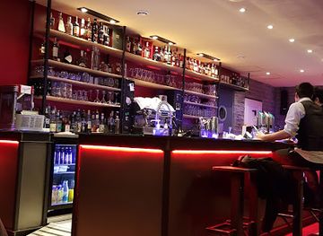 france/la-rochelle/saint-nicolas/nightclub/the-red