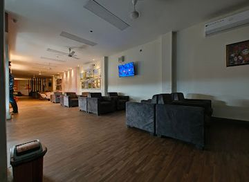 Executive Lounge