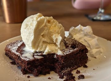 portugal/peniche/nightclub/bar-lounge