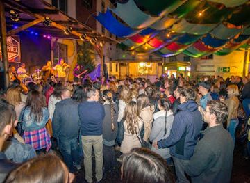 hungary/nyirseg/nightclub/moricz-kert